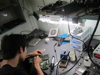 Chuyên sửa máy chiếu uy tín, chất lượng cao, giá rẻ tại Hà Nội