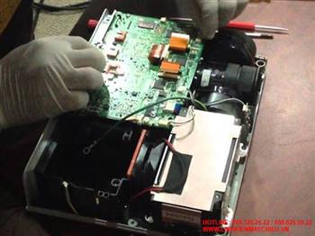 Nhận sửa chữa và thay card LCD chính hãng cho máy chiếu Panasonic