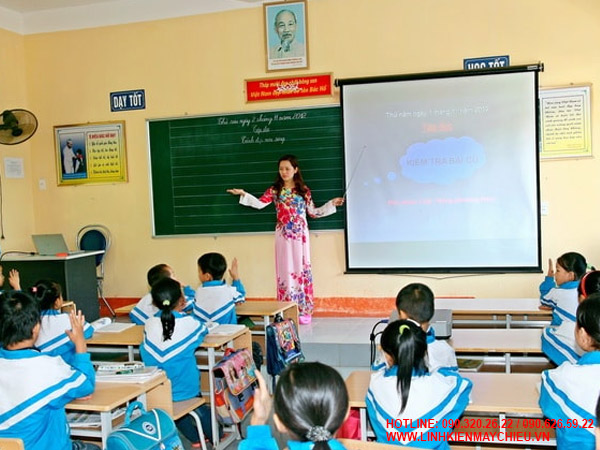 Dịch vụ bảo dưỡng máy chiếu trường học tại Hà Nội